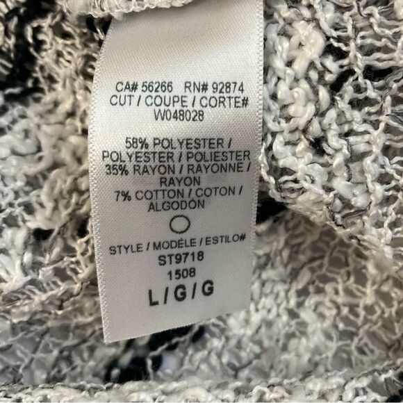 SPLENDID black and white open loose knit Broome Stripe V Neck Sweater Distressed - Picture 3 of 5